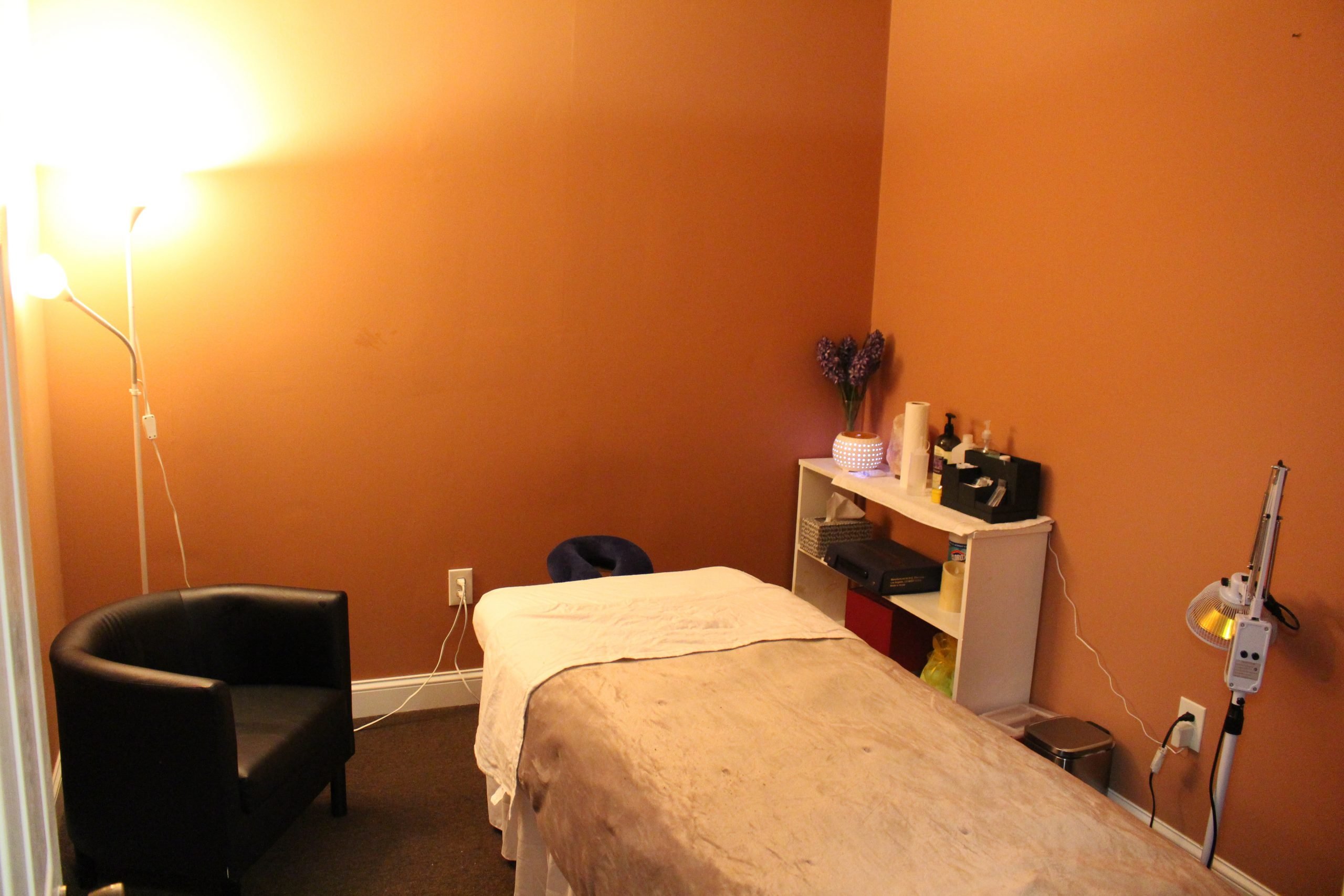 Acupuncture treatment room